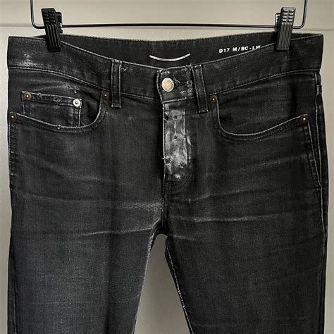 Saint Laurent D17 Skinny Jeans .